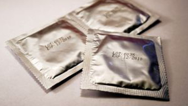 Pourquoi il y a des dates d'expiration sur les préservatifs